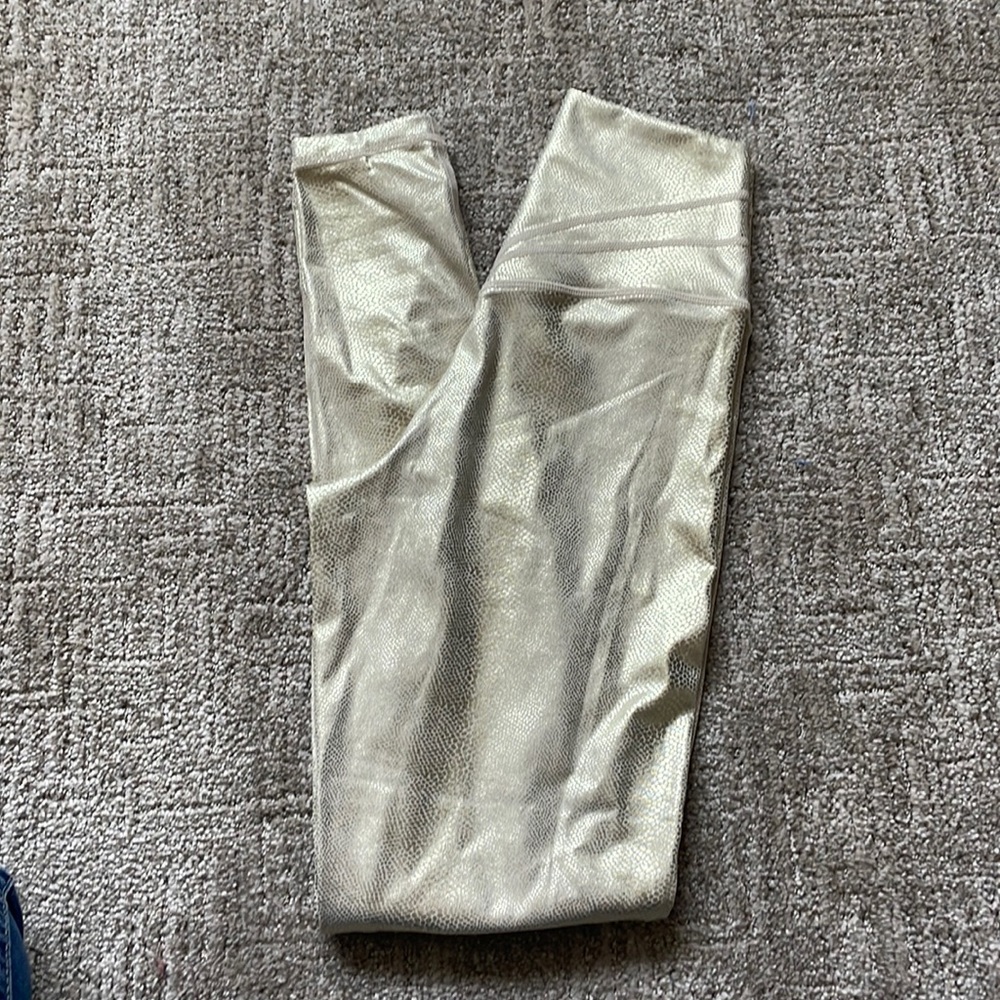 Brand New BuffBunny XSmall Gold Cobra leggings